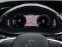 Volkswagen Transporter 2.0 TDI L2H1 30 DC Bulli 199pk | Leder | 2x schuifdeur met sluithulp | Trekhaak | Achteruitrijcamera | Navigatie 'Pro'|