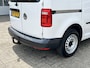 Volkswagen Caddy 2.0 TDI L1H1 Airco Cruise controle Trekhaak 1400kg trekgewicht Schuifdeur Telefoon verbinding Apple carplay kastinrichting Laderkasten 1e eigenaar 2-Persoons Euro 6