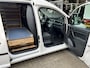 Volkswagen Caddy 2.0 TDI L1H1 Airco Cruise controle Trekhaak 1400kg trekgewicht Schuifdeur Telefoon verbinding Apple carplay kastinrichting Laderkasten 1e eigenaar 2-Persoons Euro 6