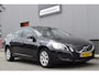 Volvo V60 1.6 T4 Kinetic Leder, Trekhaak, Navi, Cruise, Automaat