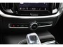 Volvo V60 T6 Automaat Plug-in hybrid AWD Plus Dark| Panoramadak | 360" Rondomzicht camera | Stoelverwarming/stuurwielverwarming | Google services | Semi elektrische trekhaak | Elektrisch bedienbare achterklep | Verwarmd voorruit