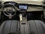 Peugeot e-308 EV GT First Edition 54 kWh 156pk | 410km WLTP Actieradius | Accu SOH 96,4% | Navigatie | Achteruitrijcamera | Keyless | Stoel- en stuurverwarming | Matrix LED koplampen | Adaptieve Cruise Control | Leder/Stof/Alcantara sportstoelen | Climate Control | Parkeersensoren v+a | Dodehoeksensor | Draadloze Apple CarPlay / Android Auto | Donker getint glas | 18" lichtmetalen velgen |
