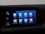 Volkswagen Golf 1.5 eTSI Life | Achteruitrijcamera | CarPlay | Sfeerverlichting | Stoel- en stuurwielverwarming | 3-zone airco | Draadloze telefoonlader | Adaptieve cruise control |
