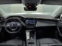 Peugeot 408 Allure Advantage Hybrid 225 pk Automaat | Navigatie | Rondomzicht Camera | Voorstoelen Verwarmd | LED Koplampen | Keyless Entry/Start | Head-up Display | Dodehoek Detectie | Adaptieve Cruise Control | 19" Lichtmetalen Velgen | Apple Carplay/Android Auto |
