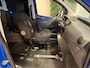 Fiat Qubo Rolstoelauto Automaat - Rolstoel voorin