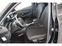 Peugeot e-2008 EV Style 50 kWh Airco Navi Camera Carplay Zeer mooi