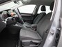 Volkswagen Golf Variant 1.0 eTSI Life Business AUTOMAAT | Navigatie | Parkeersensoren | Adaptieve Cruise Control | Sfeerverlichting