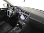 Volkswagen Tiguan 1.5 TSI ACT Highline R-Line 7-DSG | Trekhaak | Panorama dak | Keyless | Elektr. Stoel incl Lederen bekleding | 360 camera | Navigatie | Adaptief cruise control | 20"LMV