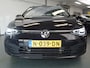 Volkswagen Golf Variant 1.0 eTSI Life Business Automaat,  Navigatie, Clima controle, Cruise controle,  Alcantara bekleding, Stuurverwarming,  Stoelverwarming, Massage stoel, Xenon, Elek ramen, Pdc V/A, Lm velgen 16'', Zeer compleet, Neder Bovag afleverpakket 695,-