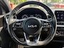 Kia Ceed 1.5 T-GDi GT-Line | ACHTERUITRIJCAMERA | NAVIGATIE SYSTEEM | CLIMATE CONTROL | AFNEEMBARE TREKHAAK |