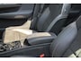 Volvo XC40 1.5 T4 Recharge R-Design | Trekhaak Uitklapbaar | Panorama Dak | Stoel + Stuurverwarming | Achteruitrijcamera | 19'' LMV |