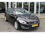 Volvo V60 T3 Automaat Momentum | Trekhaak | Parkeersensoren achter | Cruise control | Bluetooth