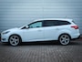 Ford Focus Wagon 1.0 Titanium | Clima | Cruise | Navi | Pdc Voor/Achter | Trekhaak | 17 Inch |