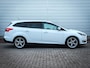 Ford Focus Wagon 1.0 Titanium | Clima | Cruise | Navi | Pdc Voor/Achter | Trekhaak | 17 Inch |
