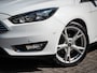 Ford Focus Wagon 1.0 Titanium | Clima | Cruise | Navi | Pdc Voor/Achter | Trekhaak | 17 Inch |