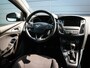 Ford Focus Wagon 1.0 Titanium | Clima | Cruise | Navi | Pdc Voor/Achter | Trekhaak | 17 Inch |