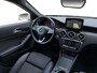 Mercedes-Benz A-klasse 180 Business Solution Automaat | Camera | LED | Stoelverwarming