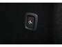 Volvo V60 B3 Essential Edition - IntelliSafe Assist & Surround - Parkeercamera achter - Verwarmde voorstoelen, stuur & achterbank - Parkeersensoren voor & achter - Draadloze tel. lader - High Performance audio - Elektr. inklapbare trekhaak - 18' LMV