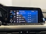 Volkswagen Golf 1.0 eTSI Life | Navigatie/Android/Apple Carplay | LM Velgen 16" | Cruise Control Adaptief | Voorstoelen Verwarmd | Airco |