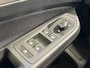 Volkswagen Golf 1.0 eTSI Life | Navigatie/Android/Apple Carplay | LM Velgen 16" | Cruise Control Adaptief | Voorstoelen Verwarmd | Airco |