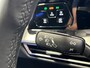 Volkswagen Golf 1.0 eTSI Life | Navigatie/Android/Apple Carplay | LM Velgen 16" | Cruise Control Adaptief | Voorstoelen Verwarmd | Airco |