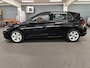 Volkswagen Golf 1.0 TSI Life / NL-auto, Cruise control, Navi, Airco