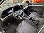Volkswagen Golf 1.0 TSI Life / NL-auto, Cruise control, Navi, Airco