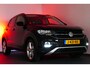 Volkswagen T-Cross 1.0 TSI Style. Adaptief Cruise, Navi, Clima, StoelVerw, 17"LMV, PDC V+A