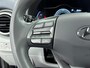 Hyundai Kona Electric Premium 64 kWh | Uniek leder | Head up display | Carplay & Navi | Stoel verwarming & ventilatie |