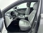 Hyundai Kona Electric Premium 64 kWh | Uniek leder | Head up display | Carplay & Navi | Stoel verwarming & ventilatie |