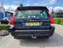 Volvo V70 2.4 D5 Edition Sport | Automaat | Cruise control | Parkeersensoren achter | Trekhaak | Airco