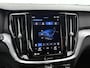 Volvo V60 2.0 B3 Essential Edition | Elektrische uitklapbare Trekhaak | Cruise Controle | Achteruitrij Camera | Apple Carplay / Android Auto |
