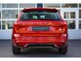 Volvo XC60 2.0 T6 Plug-in hybrid AWD Ultimate Dark | 2250 kg Trekgewicht | Luchtvering | Glazen Schuifdak | Head-Up Display | Trekhaak | Lederenbekleding met geheugen | Bowers & Wilkins Audio | 360 Camera |