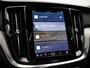 Volvo V60 T6 AWD Plug-in hybrid Plus Dark / Trekhaak / Pan. dak / 360 camera / Stoel+stuur+voorruit+achterbankverwarming