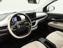 Fiat 500C La Prima 42 kWh | DEMO | Lederen Stoelbekleding | NAVI | Camera | 17'' LM. Velgen | Stoelverwarming | Blind Spot |