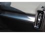 Volvo XC40 T2 Essential | Parkeercamera | Stoelverwarming | Leder | Pilot Assist | BLIS | Keyless