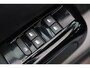 Citroën C3 1.2 PureTech Shine Navigatie Achteruitrijcamera 17 inch LMV Carplay Android Clima Cruise Rijstrooksensor