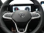 Volkswagen Passat Variant 1.5 eTSI 150pk R-Line Business Panorama Trekhaak Camera Side Assist 227