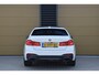 BMW 5-Serie 520i High Executive * M Sportpakket * Comfortstoelen * Glasdak * Trekhaak * Sfeerverlichting *