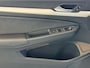 Volkswagen Golf 1.5 eTSI 116pk Life Edition Airco automatisch | Stoelverwarming | Sfeerverlichting