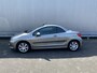 Peugeot 207 CC 1.6 VTi Première Nette Cabrio met A/C, Carkit, CC, LM & z.g.a.n. APK – Inruil Mogelijk –