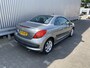 Peugeot 207 CC 1.6 VTi Première Nette Cabrio met A/C, Carkit, CC, LM & z.g.a.n. APK – Inruil Mogelijk –
