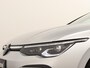 Volkswagen Golf 1.5 eTSI R-Line Business | DEMO | APPLE CARPLAY | PANORAMADAK | IQ LIGHTS | BLACK STYLE DESIGN | STOEL VERWARMING | STUURWIELVERWARMING | ACHTERUITRIJCAMERA | KEYLESS | SFEERVERLICHTING | ADAPTIEVE CRUISE CONTROL | SPORT STOELEN |