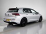 Volkswagen Golf 1.5 eTSI R-Line Business | DEMO | APPLE CARPLAY | PANORAMADAK | IQ LIGHTS | BLACK STYLE DESIGN | STOEL VERWARMING | STUURWIELVERWARMING | ACHTERUITRIJCAMERA | KEYLESS | SFEERVERLICHTING | ADAPTIEVE CRUISE CONTROL | SPORT STOELEN |