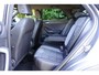 Volkswagen T-Roc 1.5 TSI R-Line Business+ | Adaptive cruise control | I.Q Light | Stoelverw. | Stuurwielverw. | Park assist | Elektr. achterklep | Keyless | Trekhaak Afneembaar |