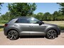 Volkswagen T-Roc 1.5 TSI R-Line Business+ | Adaptive cruise control | I.Q Light | Stoelverw. | Stuurwielverw. | Park assist | Elektr. achterklep | Keyless | Trekhaak Afneembaar |