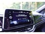 Volkswagen T-Roc 1.5 TSI R-Line Business+ | Adaptive cruise control | I.Q Light | Stoelverw. | Stuurwielverw. | Park assist | Elektr. achterklep | Keyless | Trekhaak Afneembaar |