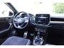 Volkswagen T-Roc 1.5 TSI R-Line Business+ | Adaptive cruise control | I.Q Light | Stoelverw. | Stuurwielverw. | Park assist | Elektr. achterklep | Keyless | Trekhaak Afneembaar |