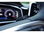 Volkswagen T-Roc 1.5 TSI R-Line Business+ | Adaptive cruise control | I.Q Light | Stoelverw. | Stuurwielverw. | Park assist | Elektr. achterklep | Keyless | Trekhaak Afneembaar |
