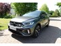 Volkswagen T-Roc 1.5 TSI R-Line Business+ | Adaptive cruise control | I.Q Light | Stoelverw. | Stuurwielverw. | Park assist | Elektr. achterklep | Keyless | Trekhaak Afneembaar |